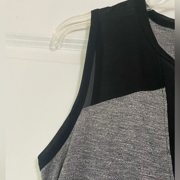 Sophie Rue Sleeveless Blouse - Picture 6 of 7